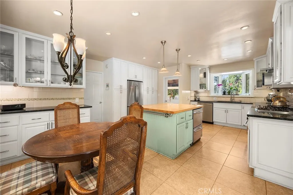 3431 Huntington Drive, Pasadena, California 91107 home-pic-13